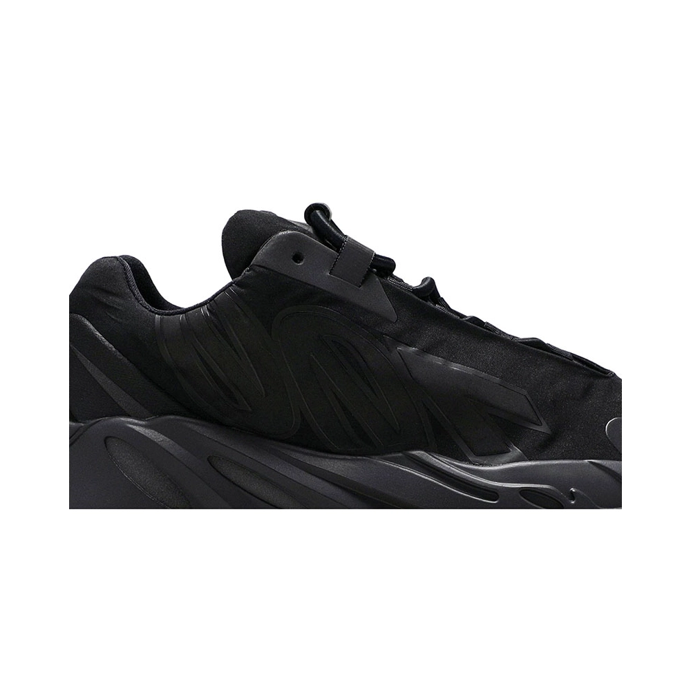 YEEZY BOOST 700 MNVN TRIPLE BLACK,YEEZY 700,YEEZY