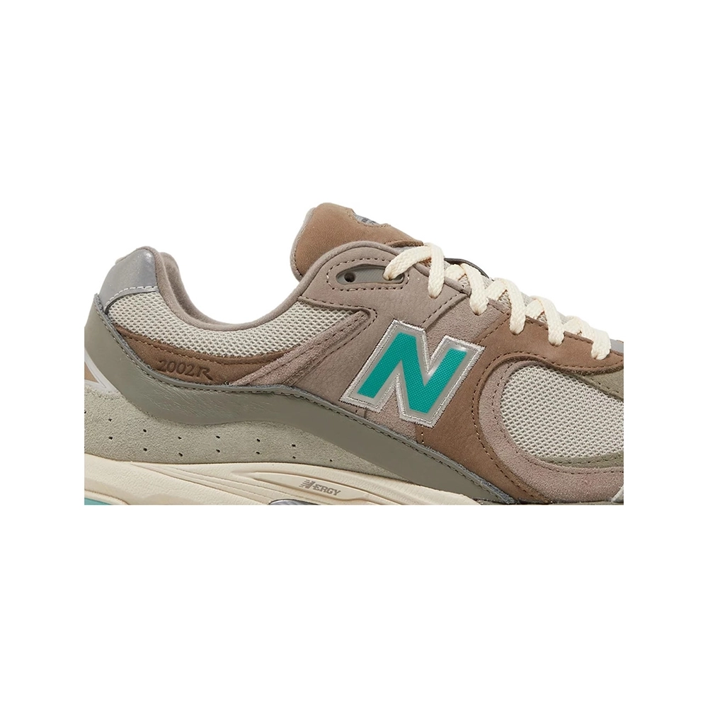atmos x 2002R Oasis,New Balance 2002,New Balance Shoes