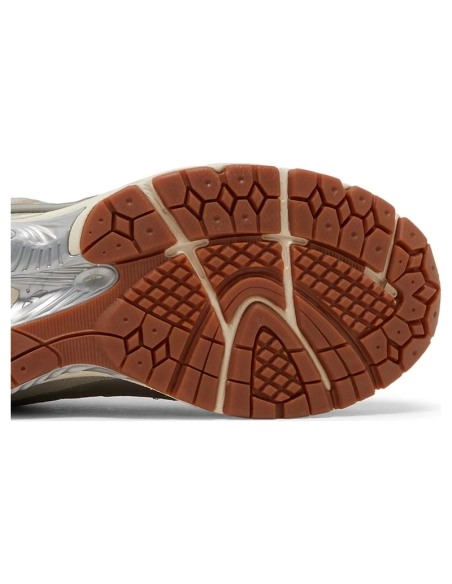 atmos x 2002R Oasis,New Balance 2002,New Balance Shoes