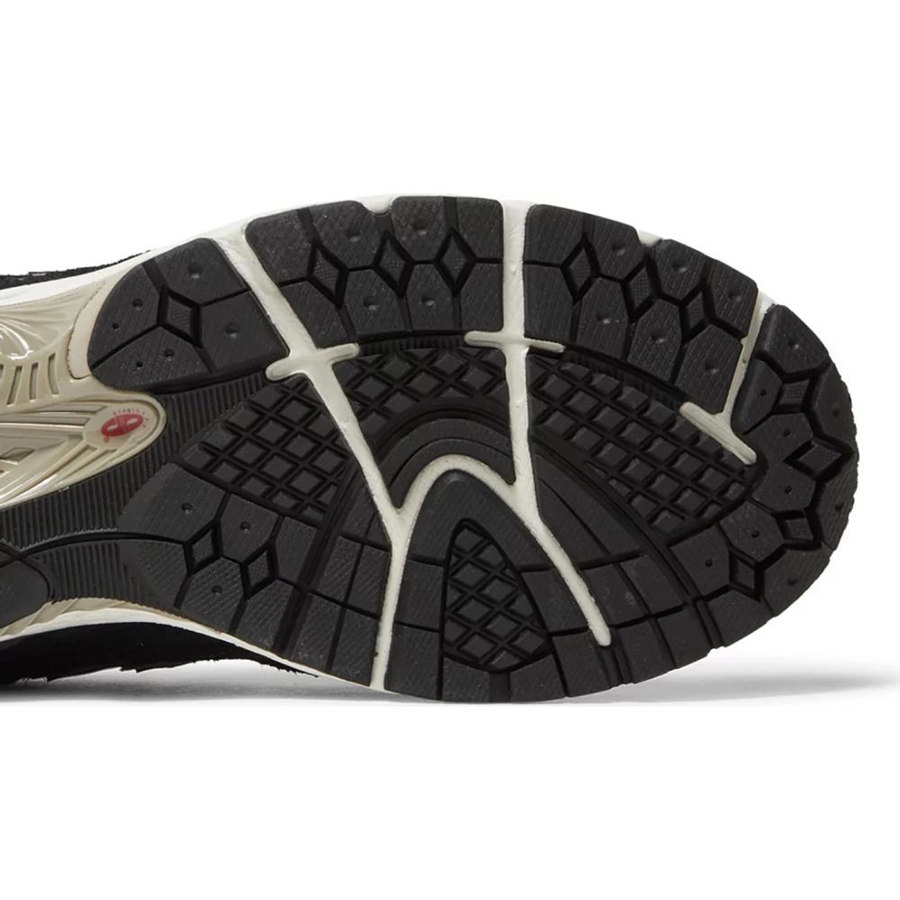 2002R Protection Pack Black Grey,New Balance 2002,New Balance Shoes