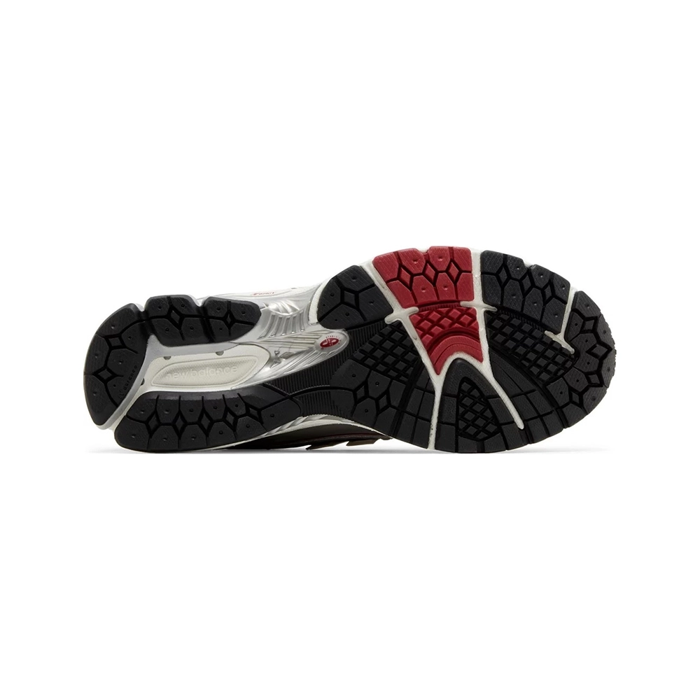 1906R Silver Classic Crimson,New Balance 1906,New Balance Shoes