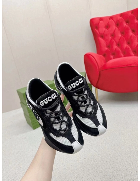 Gucci Run sneaker in black suede,GUCCI SHOES Reps,Other Brand Reps Sneakers