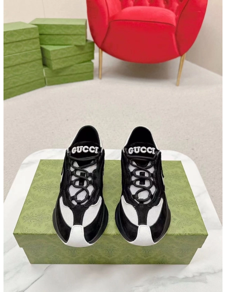 Gucci Run sneaker in black suede,GUCCI SHOES Reps,Other Brand Reps Sneakers