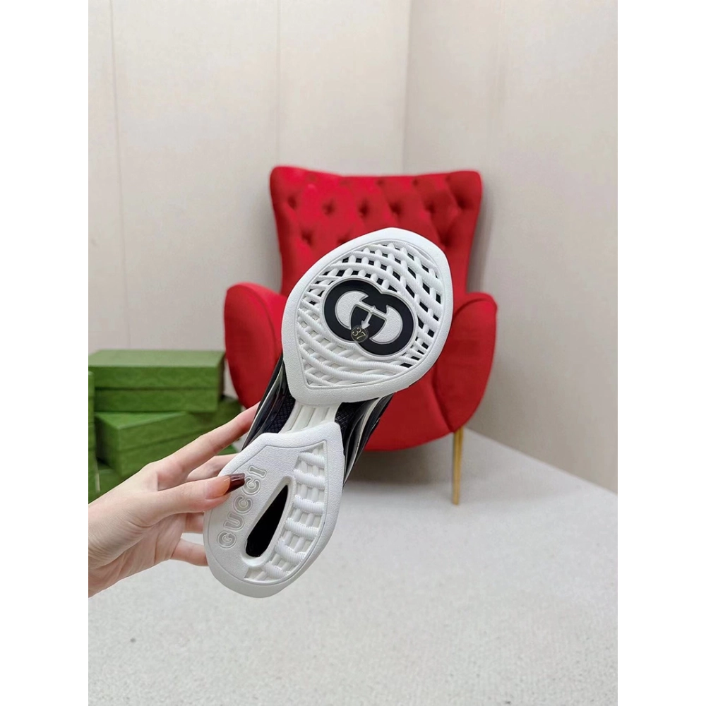 Gucci Run sneaker in black suede,GUCCI SHOES Reps,Other Brand Reps Sneakers