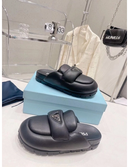 Prada Soft padded nappa leather sabots,PRADA SNEAKER,Other Brand Reps Sneakers