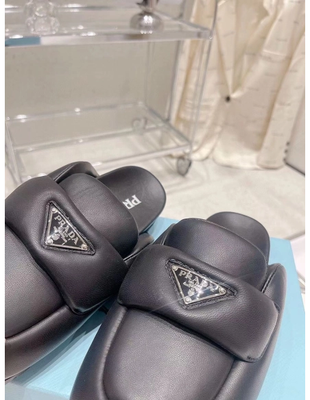 Prada Soft padded nappa leather sabots,PRADA SNEAKER,Other Brand Reps Sneakers