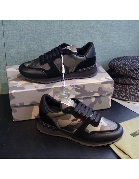 Valentino Garavani Rockrunner Reps Sneakers,VALENTINO,Other Brand Reps Sneakers