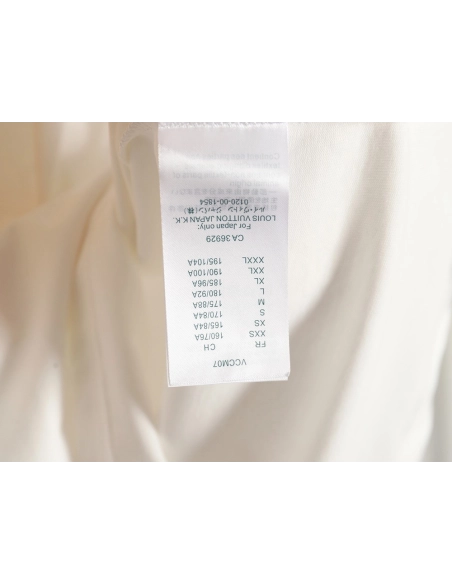 Reps Louis Vuitton short-sleeved T-shirt with large logo,All order with free shipping Reps Louis Vuitton