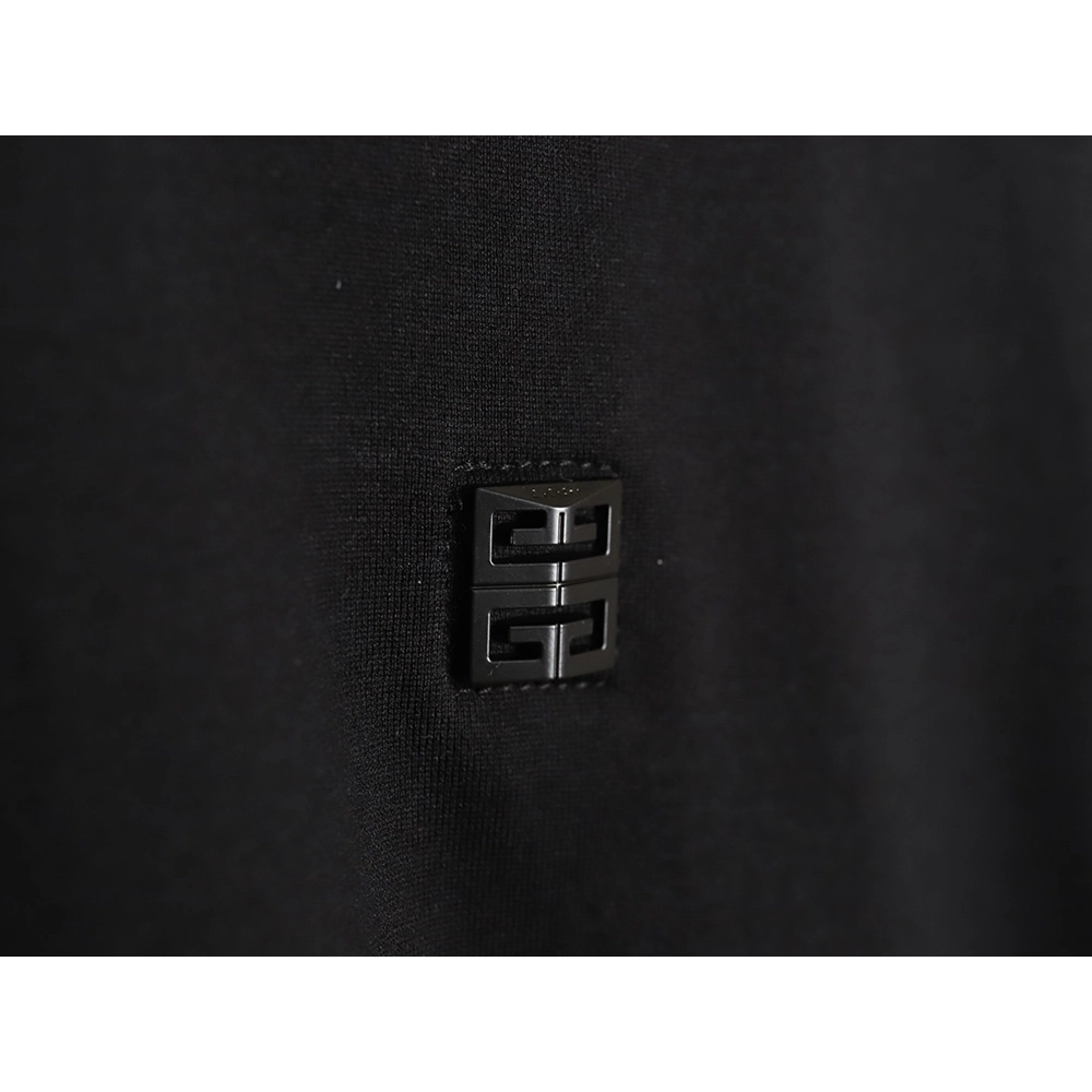 Givenchy 4G Metal Smiley L0go Short Sleeve T-Shirt,All order with free shipping Givenchy