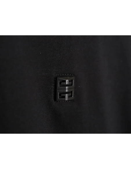 Givenchy 4G Metal Smiley L0go Short Sleeve T-Shirt,All order with free shipping Givenchy