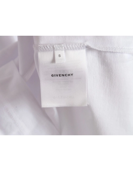 Givenchy 4G Metal Smiley L0go Short Sleeve T-Shirt,All order with free shipping Givenchy