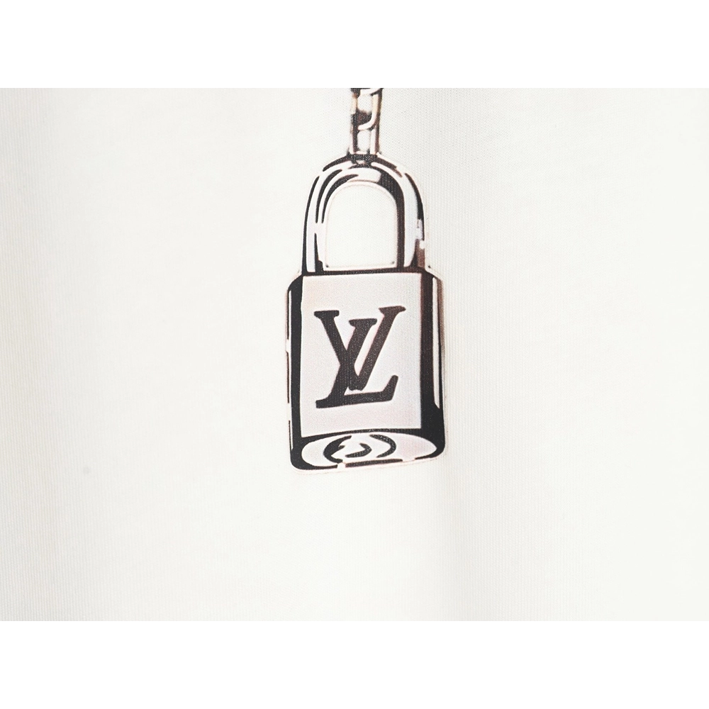 Reps Louis Vuitton Colorful Necklace Pendant Short Sleeve T-Shirt TSK1,All order with free shipping Reps Louis Vuitton