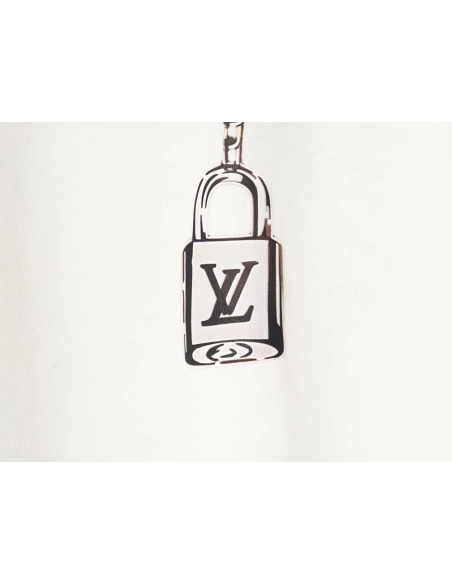 Reps Louis Vuitton Colorful Necklace Pendant Short Sleeve T-Shirt TSK1,All order with free shipping Reps Louis Vuitton