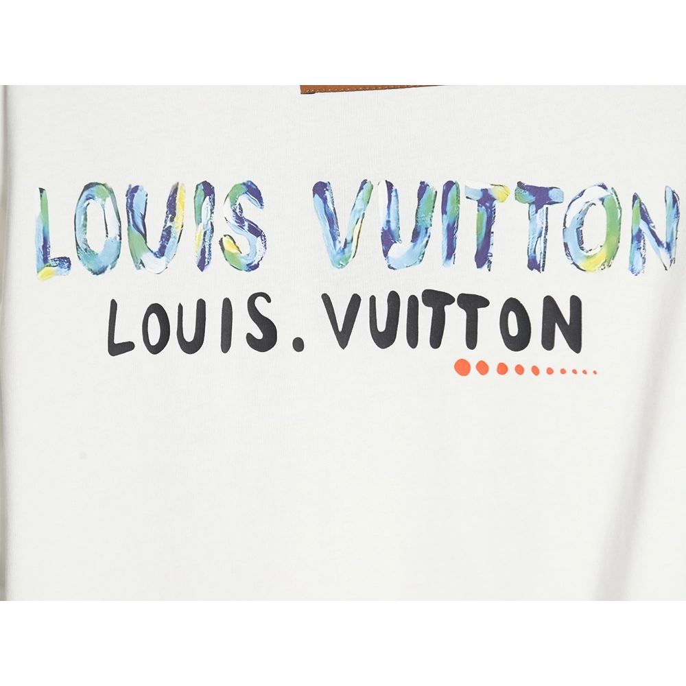 Reps Louis Vuitton LV 24SS camouflage lettering short-sleeved T-shirt,All order with free shipping Reps Louis Vuitton