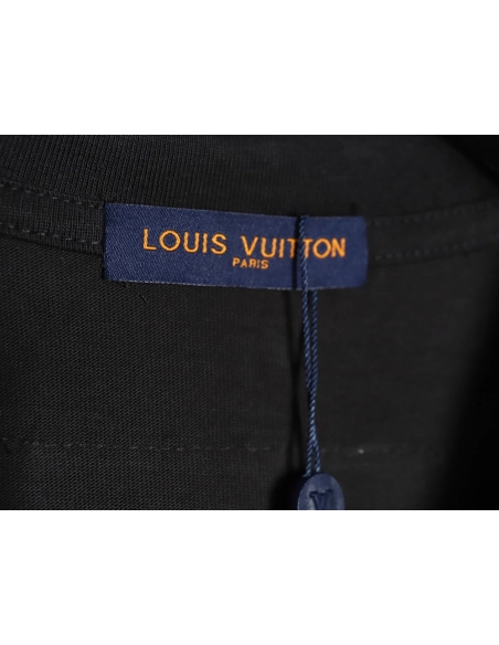 Reps Louis Vuitton LV 24SS red letter short-sleeved T-shirt_TSK1,All order with free shipping Reps Louis Vuitton
