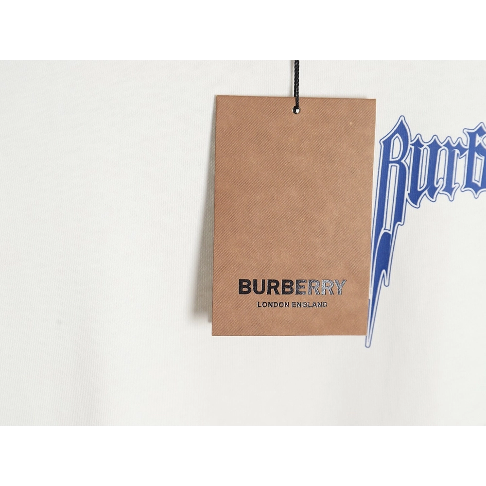 Burberry 24SS Gothic Letters Short Sleeve T-Shirt,All order with free shipping Burberry