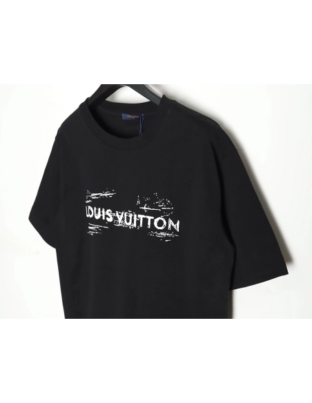 Reps Louis Vuitton 24ss graffiti logo printed short-sleeved T-shirt,All order with free shipping Reps Louis Vuitton