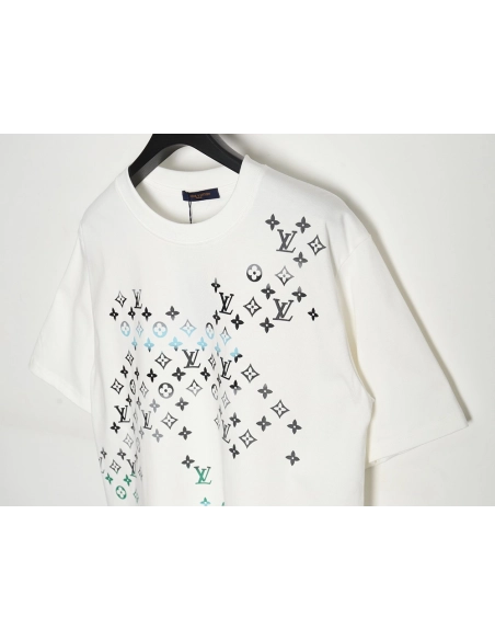 Reps Louis Vuitton 24ss presbyopic gradient digital direct spray short-sleeved T-shirt,All order with free shipping Reps Louis V