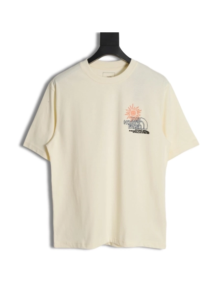 The North Face Sunflower Big Tree LOGO patchwork printed short-sleeved T-shirt,All order with free shipping The North Face