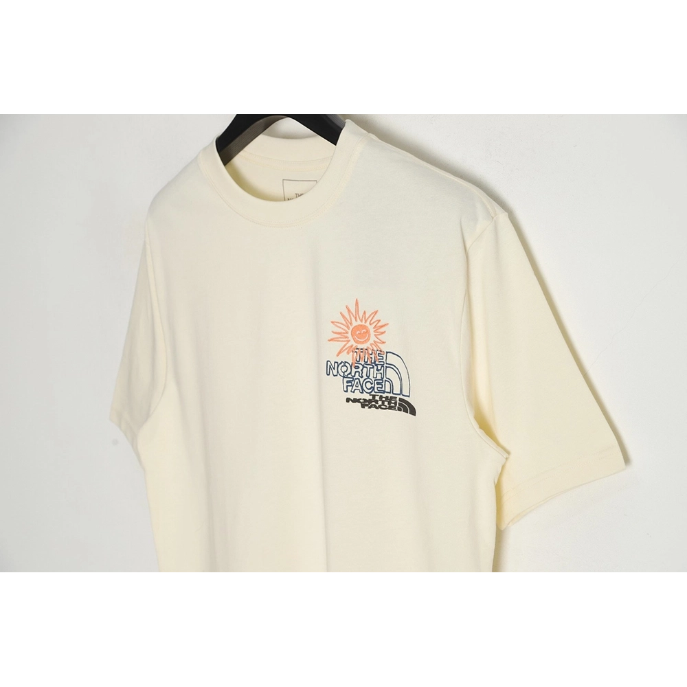 The North Face Sunflower Big Tree LOGO patchwork printed short-sleeved T-shirt,All order with free shipping The North Face