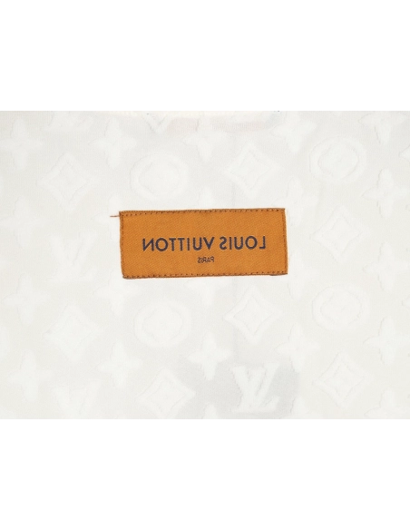 Reps Louis Vuitton 24ss full print monogram embossed T-shirt,All order with free shipping Reps Louis Vuitton