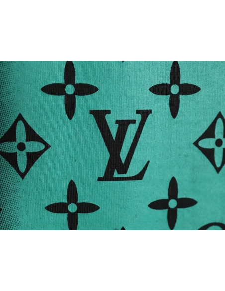 Reps Louis Vuitton square green full print short-sleeved T-shirt,All order with free shipping Reps Louis Vuitton