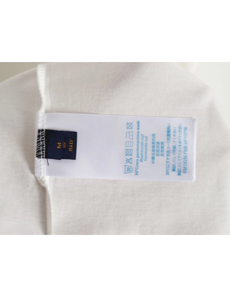 Reps Louis Vuitton short-sleeved T-shirt with lettering embroidery,All order with free shipping Reps Louis Vuitton