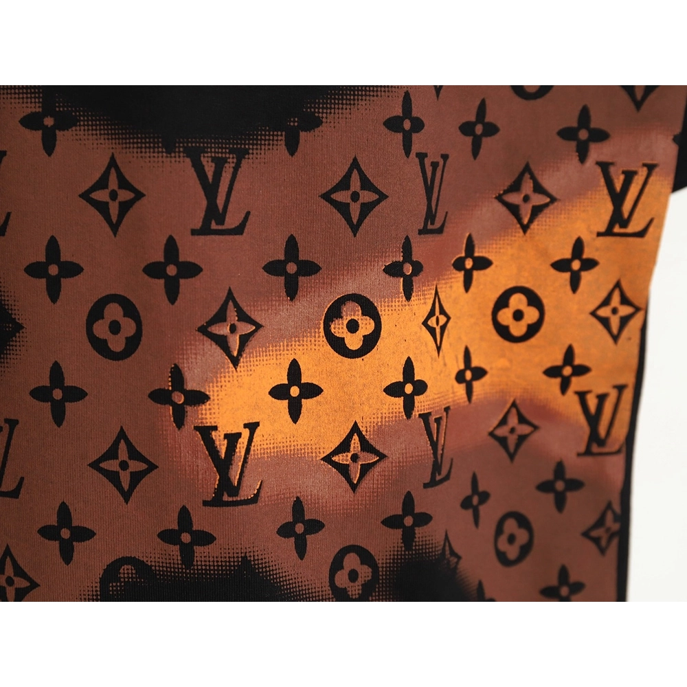 Reps Louis Vuitton monogram gradient embroidered short-sleeved T-shirt,All order with free shipping Reps Louis Vuitton