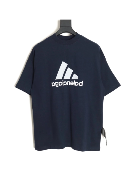 Balenciaga x Adidas reversible logo embroidered short-sleeved T-shirt,All order with free shipping Balenciaga