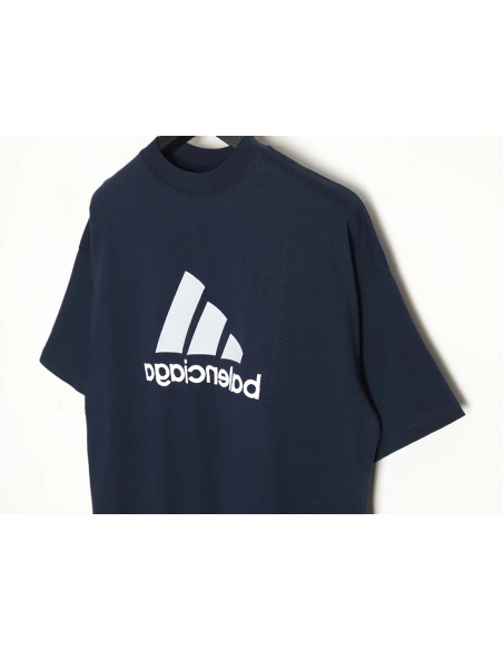 Balenciaga x Adidas reversible logo embroidered short-sleeved T-shirt,All order with free shipping Balenciaga