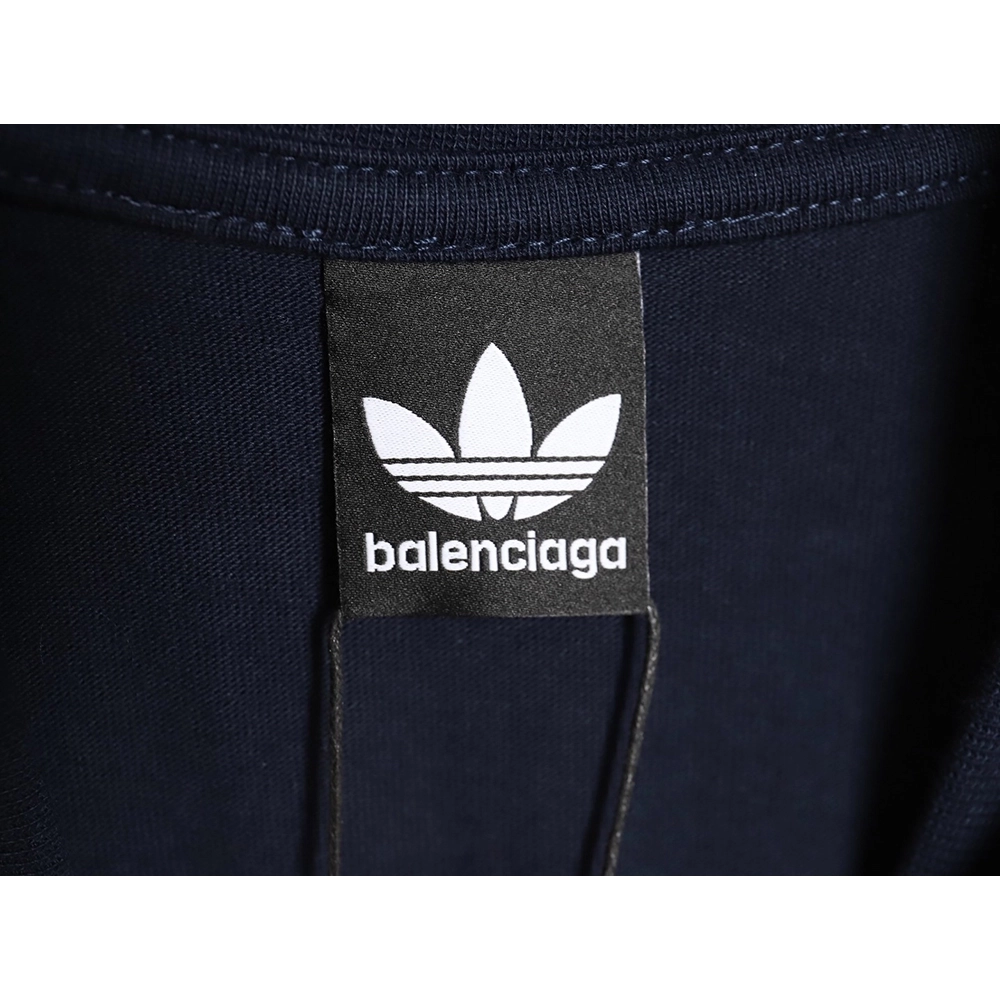 Balenciaga x Adidas reversible logo embroidered short-sleeved T-shirt,All order with free shipping Balenciaga