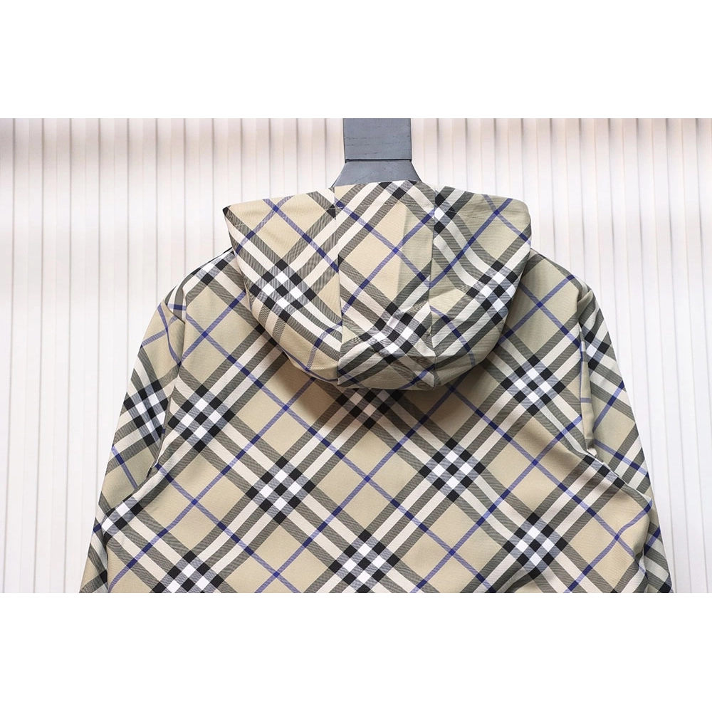Burberry Check Warhorse Reversible Hooded Jacket TSK1,Burberry Jacket,Jacket,APPAREL