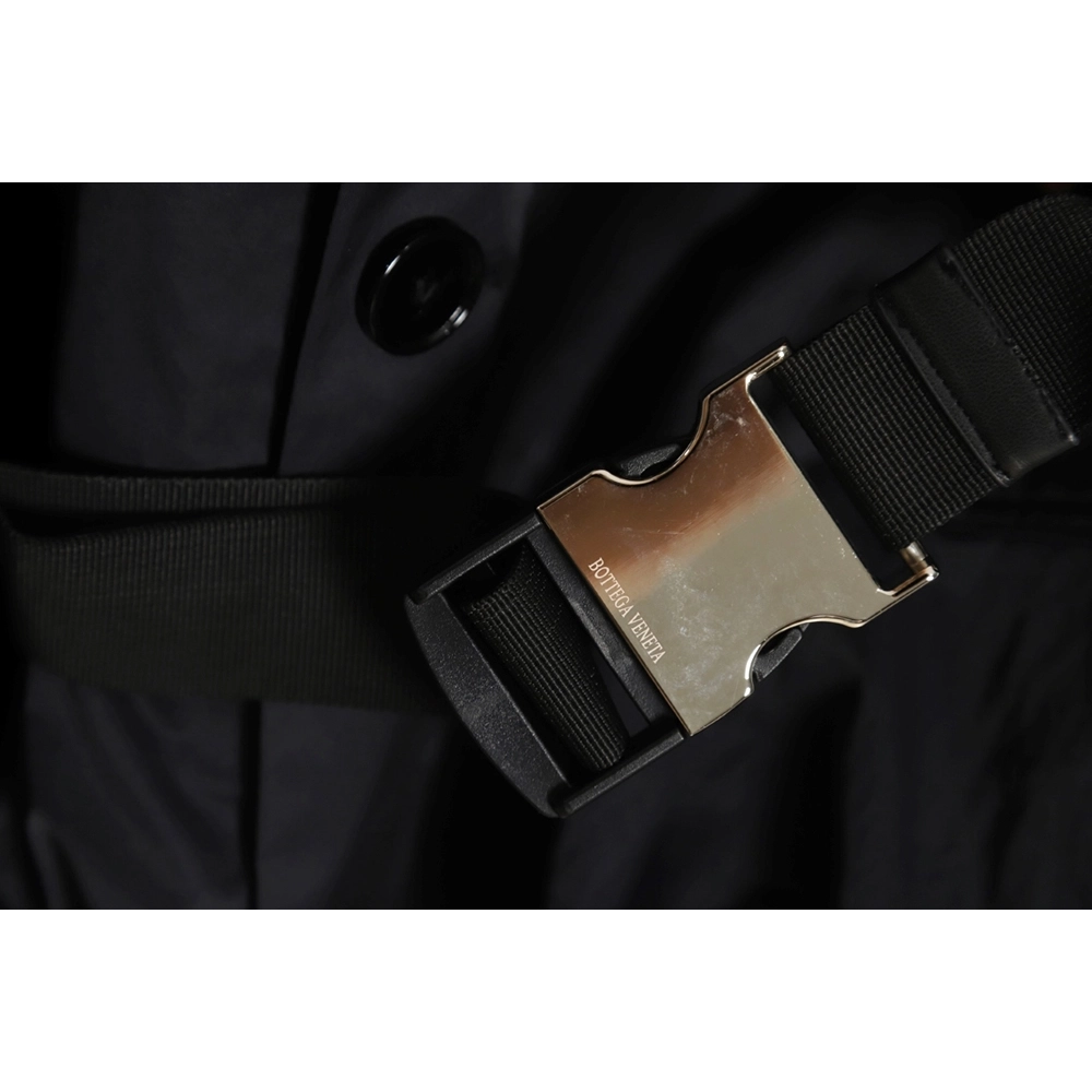 Bottega Veneta hooded jacket with detachable waist bag TSK1,Bottega Veneta Jacket,Jacket,APPAREL