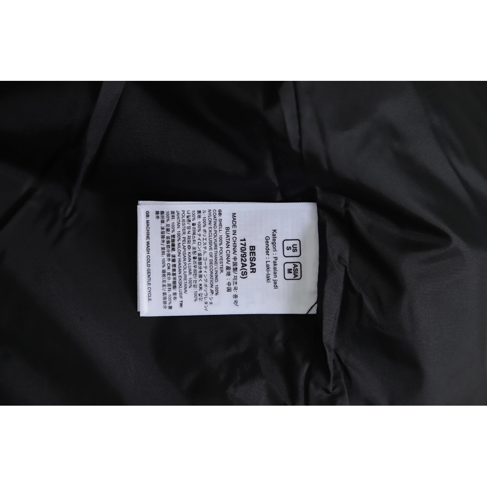 THE NORTH FACE x XX KAWS joint FW22 outdoor color matching hard shell hooded jacket TSK1,The North Face Jacket,Jacket,APPAREL