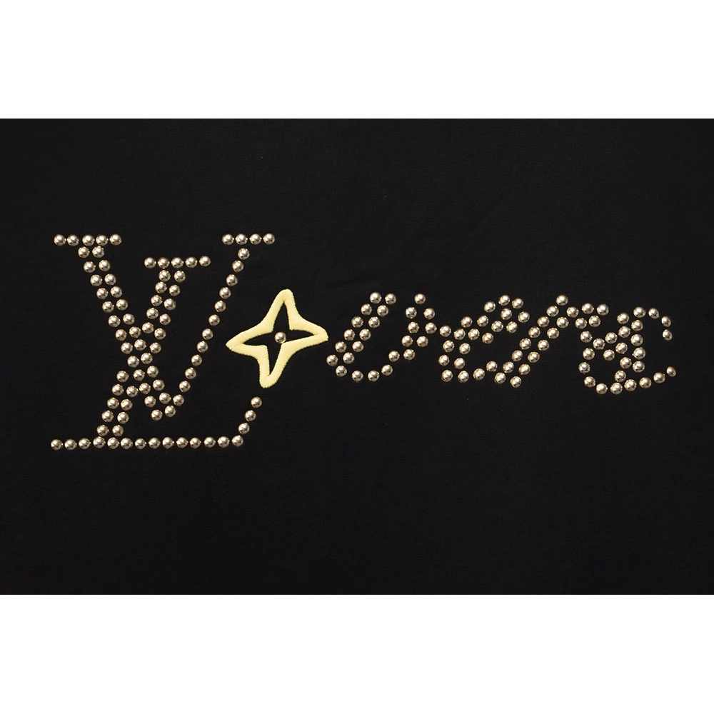 Louis Vuitton longsleeved sweatshirt with metal studs,Louis Vuitton Sweatshirt,Sweatshirt,APPAREL