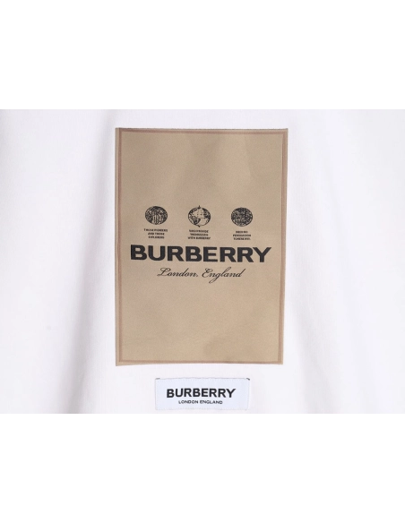 Burberry 22Fw patch label crew neck sweatshirt,Burberry Sweatshirt,Sweatshirt,APPAREL
