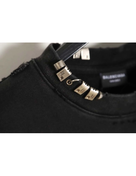 Balenciaga Balenciaga 23FW pierced buckle washed round neck sweatshirt,Balenciaga Sweatshirt,Sweatshirt,APPAREL