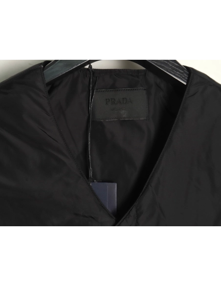 Prada Recycled Nylon Lightweight Padded Vest TSK1,Cheap Replica Reps Prada