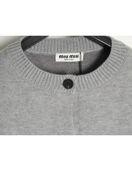 Miu miu embroidered logo sweater cardigan,Cheap Replica Reps Miu Miu