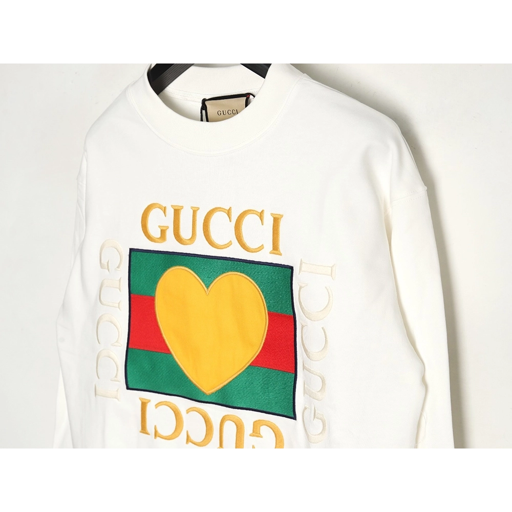 Gucci Heart Embroidered Crew Neck Sweatshirt,Gucci Sweatshirt,Low Price High quality,legit seller