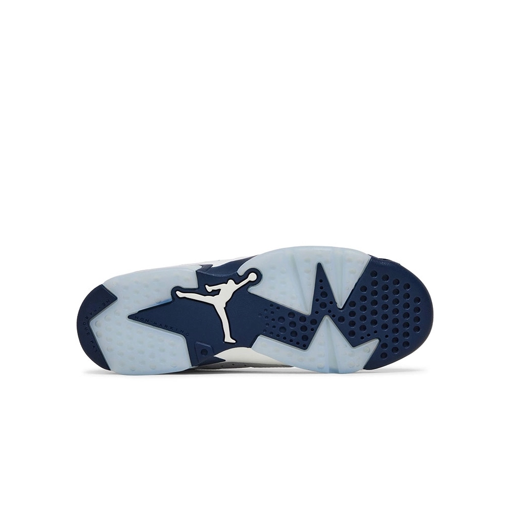 AIR JORDAN 6 RETRO GS MIDNIGHT NAVY 2022 384665 141,AIR JORDAN 6,Air Jordan