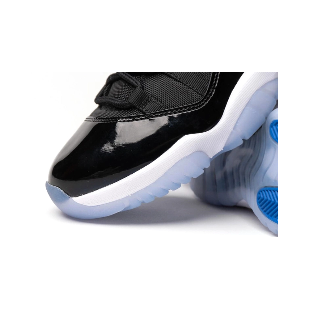AIR JORDAN 11 LOW SPACE JAM FV5104 004,AIR JORDAN 11,Air Jordan