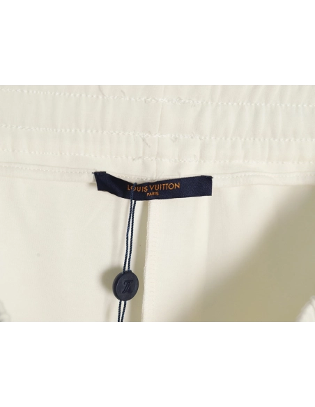 Louis Vuitton pocket embroidered logo cotton cargo trousers,Louis Vuitton Jeans,CASUAL PANTS,APPAREL
