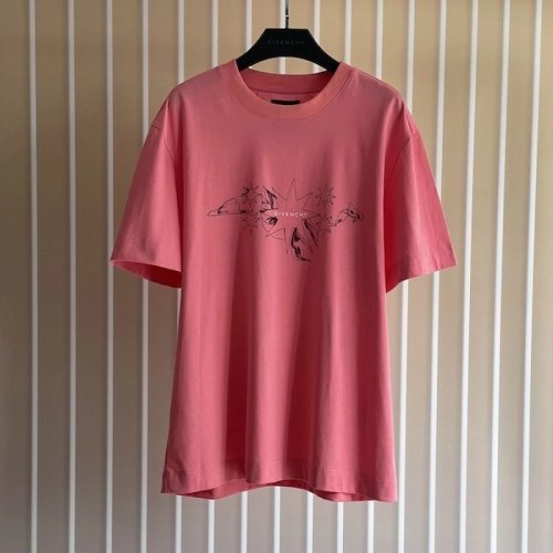 Givenchy Boxy fit t-shirt in cotton GIVENCHY Tarot Pink,Givenchy T Shirt,Tshirt,Low price high quality.