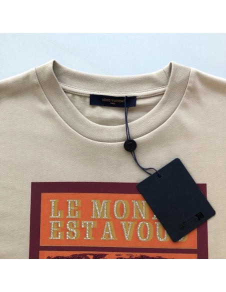 Louis Vuitton Embellished Graphic Cotton T-Shirt 1AHCKV,Louis Vuitton T Shirt,Tshirt,Low price high quality.
