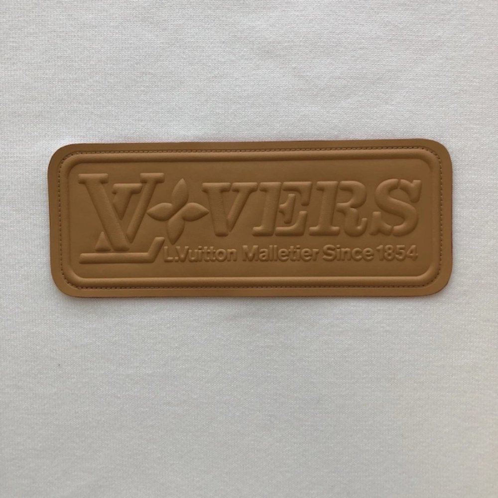 Louis Vuitton VVN Patch Short-Sleeved Cotton Crewneck 1AHCWB,Louis Vuitton T Shirt,Tshirt,Low price high quality.