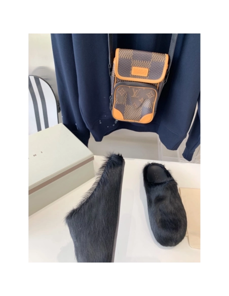 Marni Black LONG-HAIR CALFSKIN FUSSBETT SABOT Slide,Marni Slide,Men Sneakers