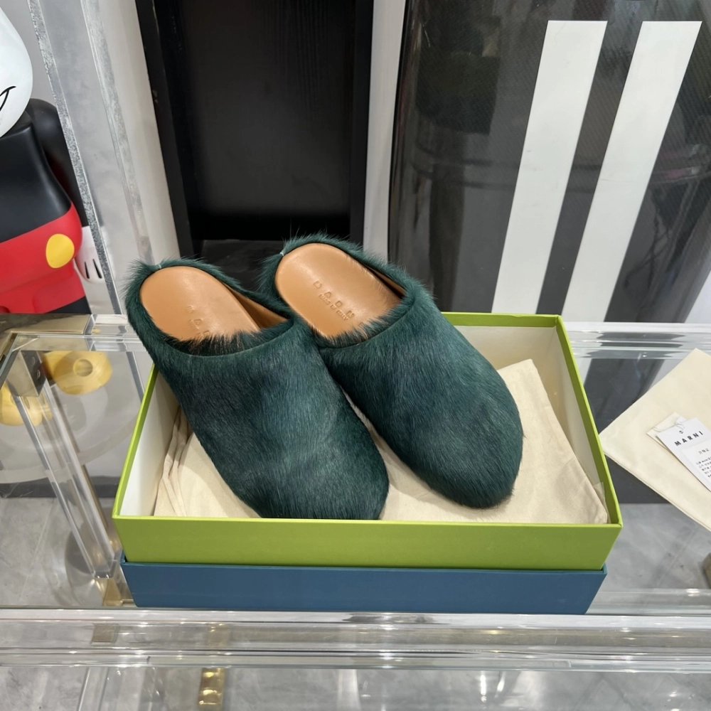 Marni Green LONG-HAIR CALFSKIN FUSSBETT SABOT Slide Green PB,Marni Slide,Men Sneakers
