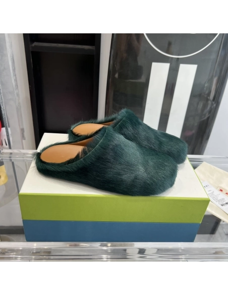 Marni Green LONG-HAIR CALFSKIN FUSSBETT SABOT Slide Green PB,Marni Slide,Men Sneakers
