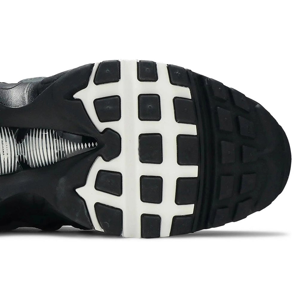 Air Max 95 Essential Black Smoke Grey,AIR MAX 95,